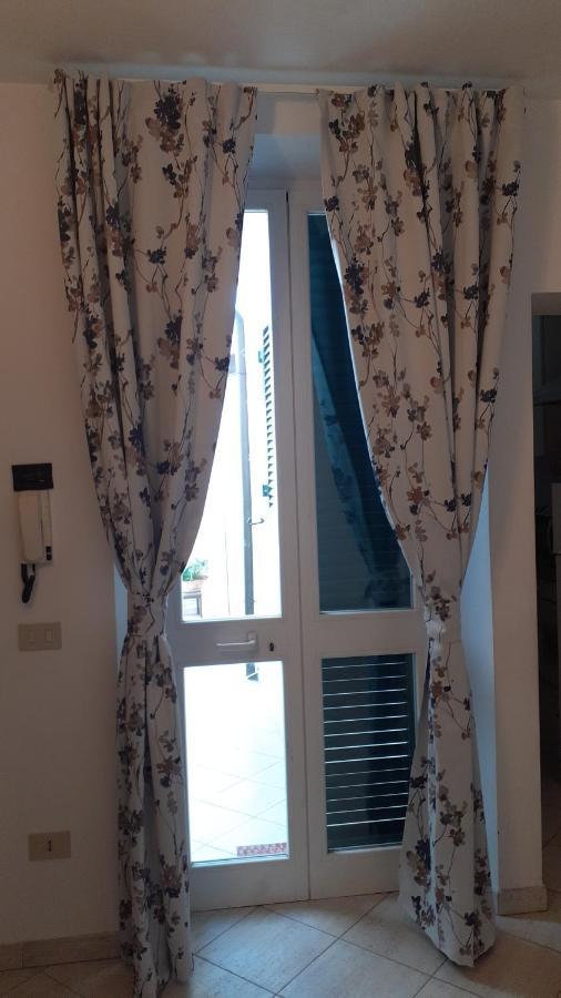 Il Gabbiano Apartment Виареджо Екстериор снимка